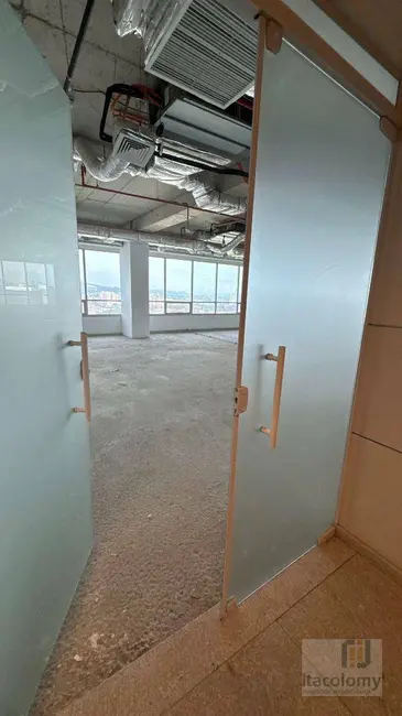 Foto 1 de Sala Comercial para alugar, 379m2 em Alphaville Industrial, Barueri - SP