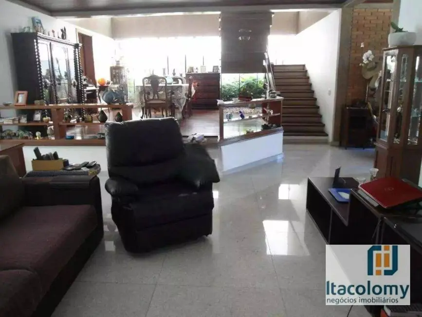 Casa de Condomínio com 4 quartos à venda, 810m2 em Santana De Parnaiba - SP - imagem 9 Foto 9 de Casa de Condomínio com 4 quartos à venda, 810m2 em Santana De Parnaiba - SP