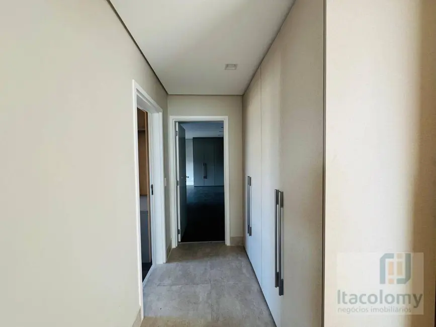 Apartamento com 3 quartos para alugar, 285m2 em Alphaville Empresarial, Barueri - SP - imagem 8 Foto 8 de Apartamento com 3 quartos para alugar, 285m2 em Alphaville Empresarial, Barueri - SP