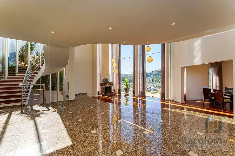 Foto 4 de Casa de Condomínio com 5 quartos à venda e para alugar, 1200m2 em Santana De Parnaiba - SP