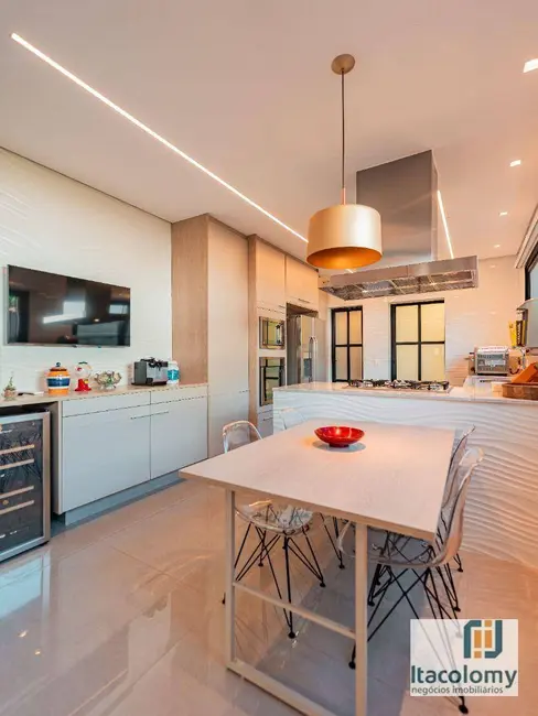 Foto 5 de Casa de Condomínio com 4 quartos à venda, 728m2 em Santana De Parnaiba - SP