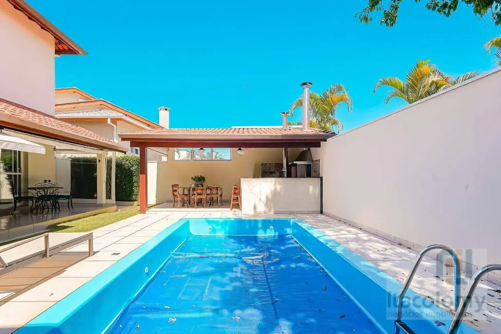 Foto 3 de Casa de Condomínio com 4 quartos à venda, 400m2 em Santana De Parnaiba - SP
