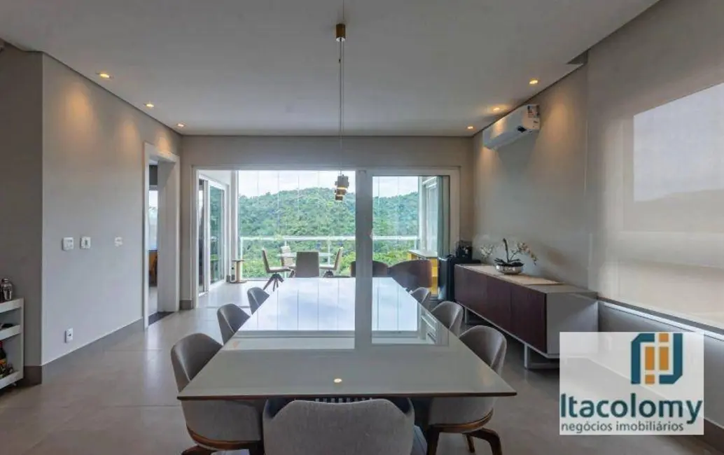 Foto 8 de Casa de Condomínio com 4 quartos à venda e para alugar, 461m2 em Santana De Parnaiba - SP