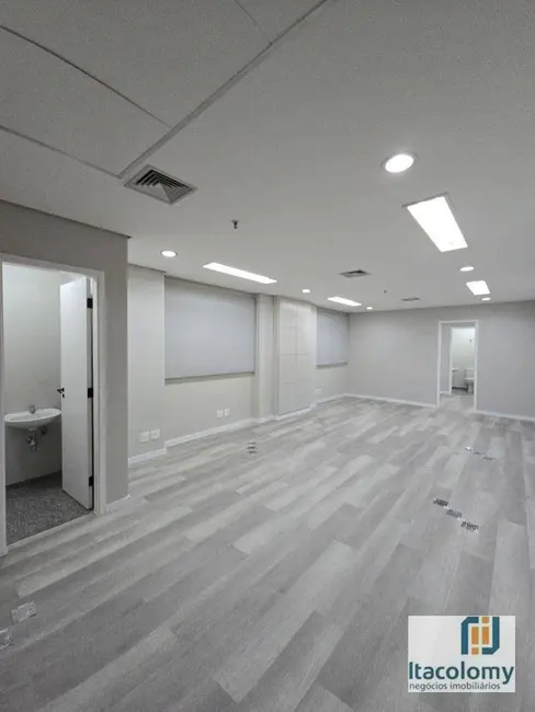 Loft / Flat para alugar, 56m2 em Conjunto Residencial Jardim Canaã, São Paulo - SP - imagem 5 Foto 5 de Loft / Flat para alugar, 56m2 em Conjunto Residencial Jardim Canaã, São Paulo - SP