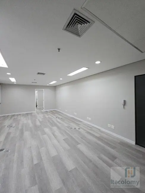 Foto 3 de Loft / Flat para alugar, 56m2 em Conjunto Residencial Jardim Canaã, São Paulo - SP