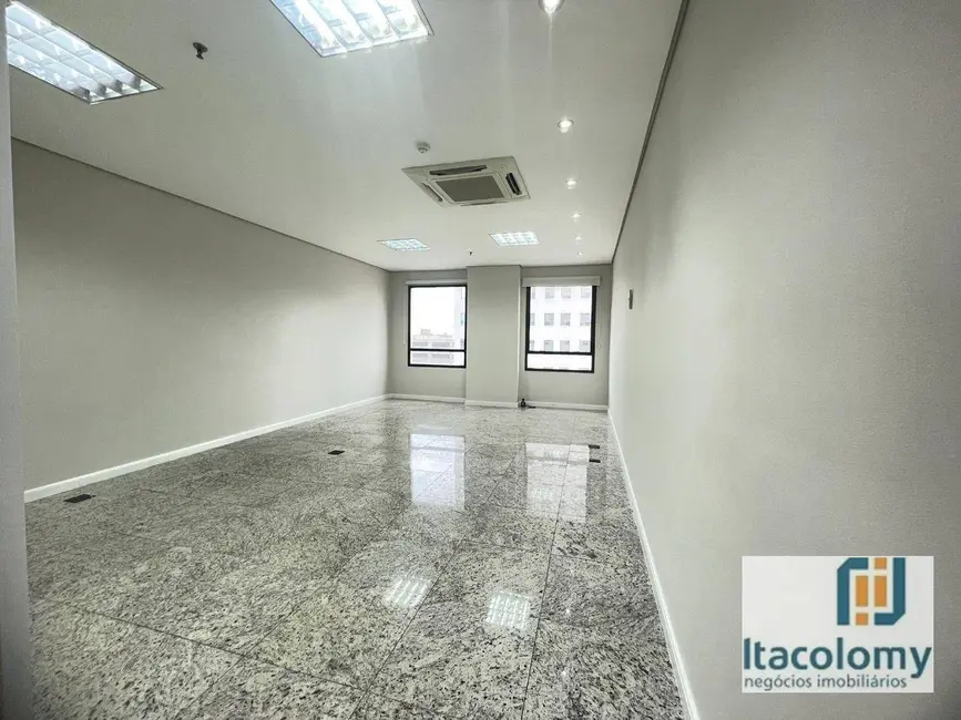 Foto 1 de Sala Comercial para alugar, 48m2 em Alphaville Industrial, Barueri - SP