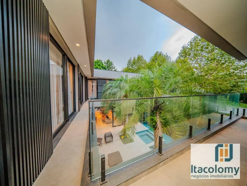 Casa de Condomínio com 5 quartos à venda, 750m2 em Tamboré, Barueri - SP - imagem 9 Foto 9 de Casa de Condomínio com 5 quartos à venda, 750m2 em Tamboré, Barueri - SP