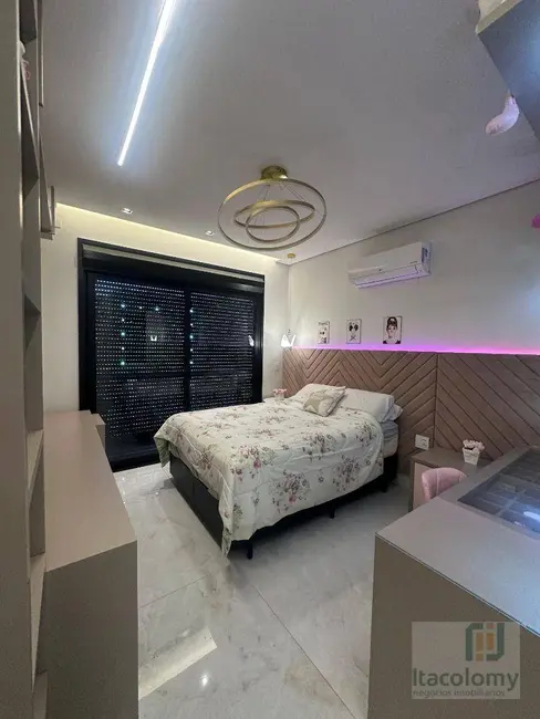 Foto 9 de Casa de Condomínio com 4 quartos à venda, 600m2 em Santana De Parnaiba - SP