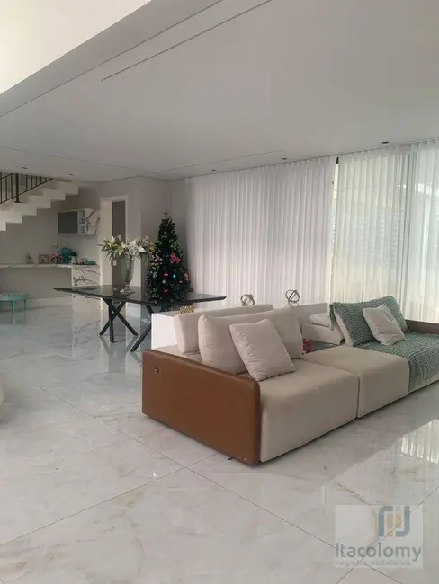 Foto 1 de Casa de Condomínio com 4 quartos à venda, 600m2 em Santana De Parnaiba - SP