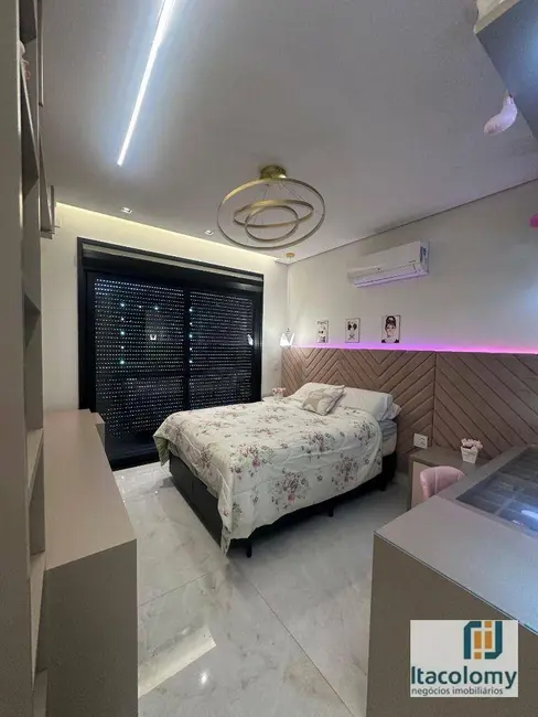 Foto 9 de Casa de Condomínio com 4 quartos à venda, 600m2 em Santana De Parnaiba - SP