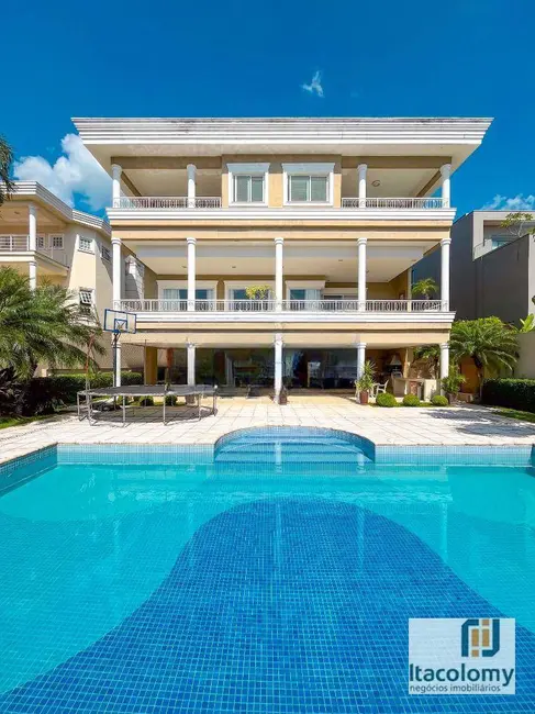 Foto 3 de Casa de Condomínio com 5 quartos para alugar, 1100m2 em Santana De Parnaiba - SP