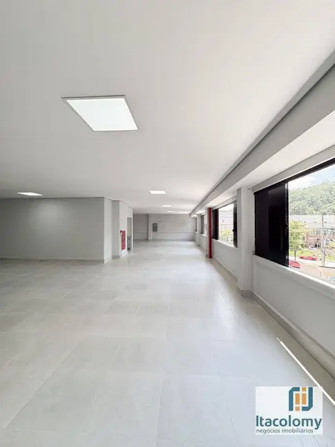 Foto 8 de Armazém / Galpão para alugar, 2000m2 em Tamboré, Barueri - SP