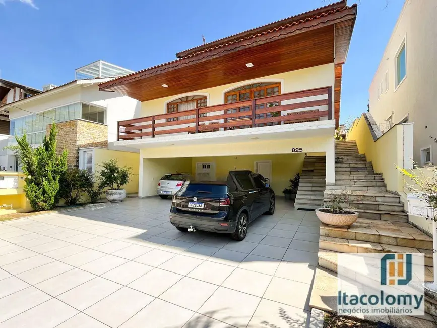 Casa de Condomínio com 3 quartos à venda, 360m2 em Santana De Parnaiba - SP - imagem 3 Foto 3 de Casa de Condomínio com 3 quartos à venda, 360m2 em Santana De Parnaiba - SP