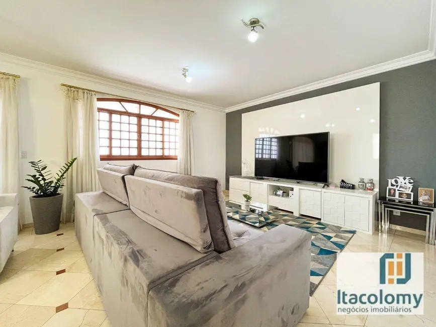 Casa de Condomínio com 3 quartos à venda, 360m2 em Santana De Parnaiba - SP - imagem 7 Foto 7 de Casa de Condomínio com 3 quartos à venda, 360m2 em Santana De Parnaiba - SP