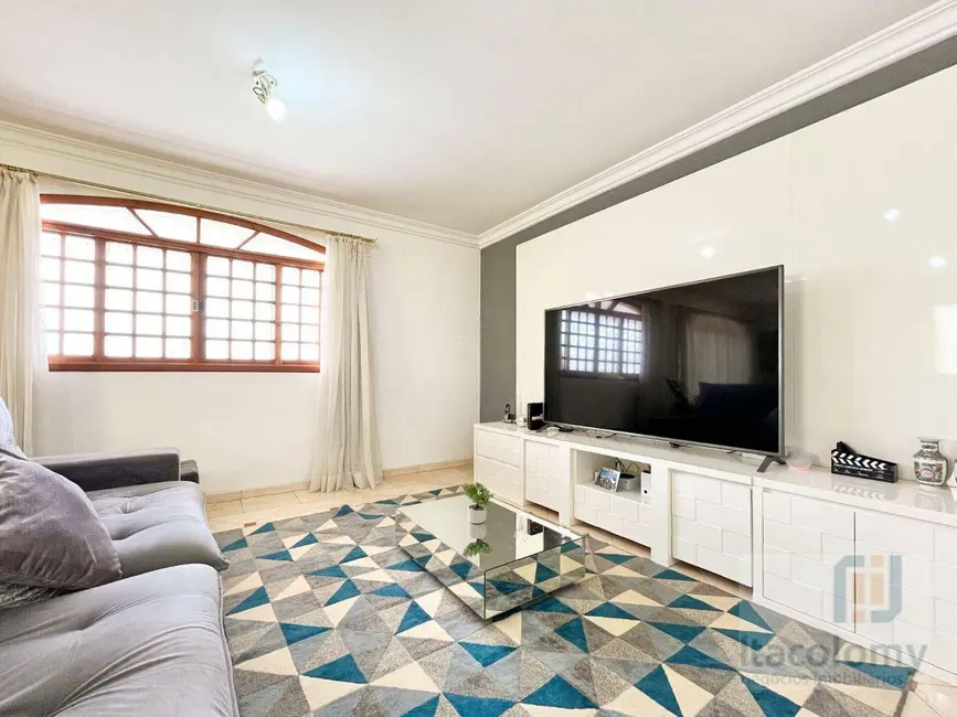 Casa de Condomínio com 3 quartos à venda, 360m2 em Santana De Parnaiba - SP - imagem 9 Foto 9 de Casa de Condomínio com 3 quartos à venda, 360m2 em Santana De Parnaiba - SP