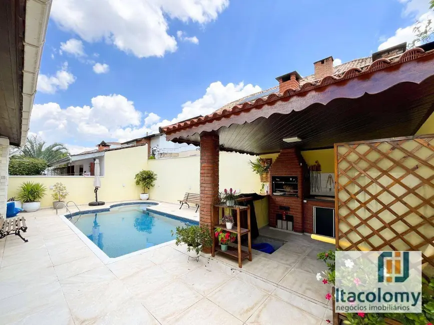 Casa de Condomínio com 3 quartos à venda, 360m2 em Santana De Parnaiba - SP - imagem 5 Foto 5 de Casa de Condomínio com 3 quartos à venda, 360m2 em Santana De Parnaiba - SP