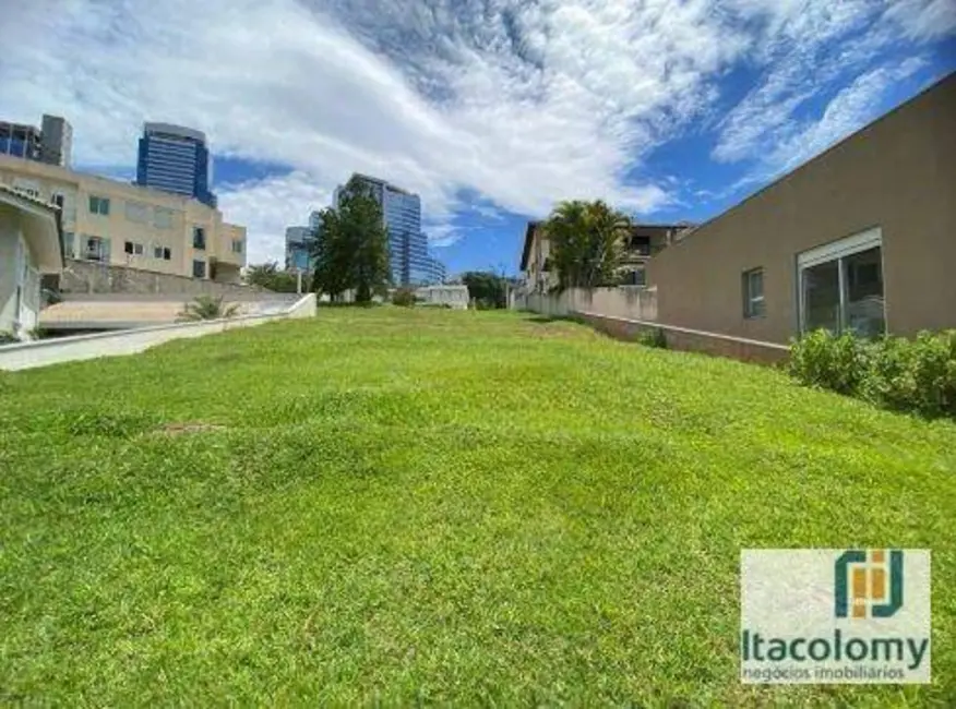 Foto 1 de Terreno / Lote à venda, 525m2 em Alphaville Conde II, Barueri - SP
