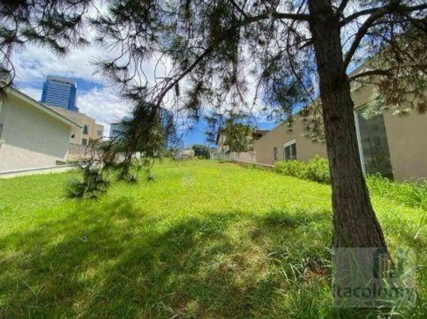 Foto 3 de Terreno / Lote à venda, 525m2 em Alphaville Conde II, Barueri - SP