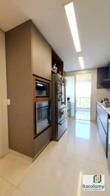 Foto 7 de Apartamento com 3 quartos à venda, 240m2 em Santana De Parnaiba - SP