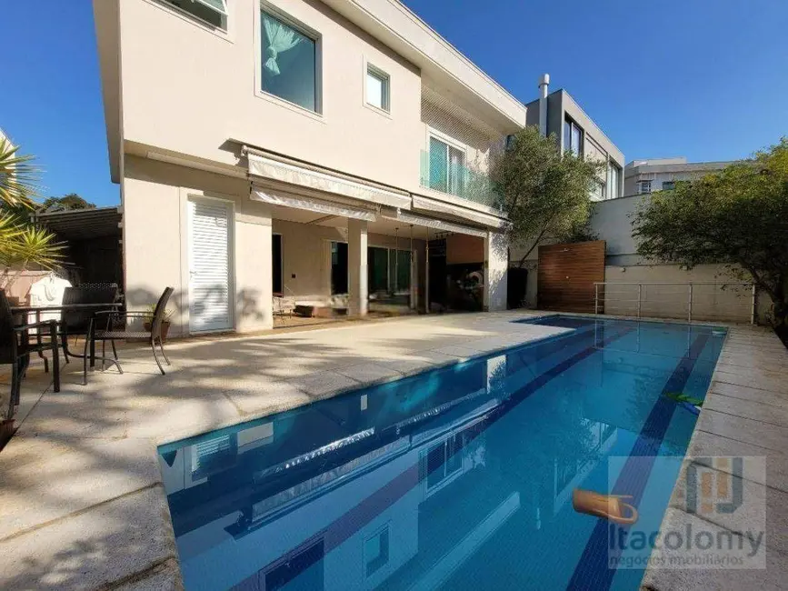 Foto 3 de Casa de Condomínio com 4 quartos à venda, 420m2 em Santana De Parnaiba - SP