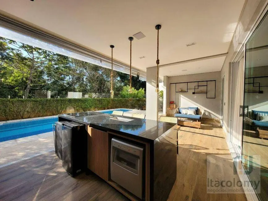 Foto 2 de Casa de Condomínio com 4 quartos à venda, 420m2 em Santana De Parnaiba - SP