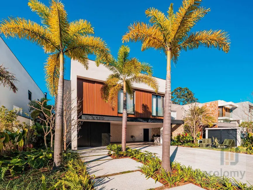 Casa de Condomínio com 4 quartos à venda, 420m2 em Tamboré, Barueri - SP - imagem 5 Foto 5 de Casa de Condomínio com 4 quartos à venda, 420m2 em Tamboré, Barueri - SP