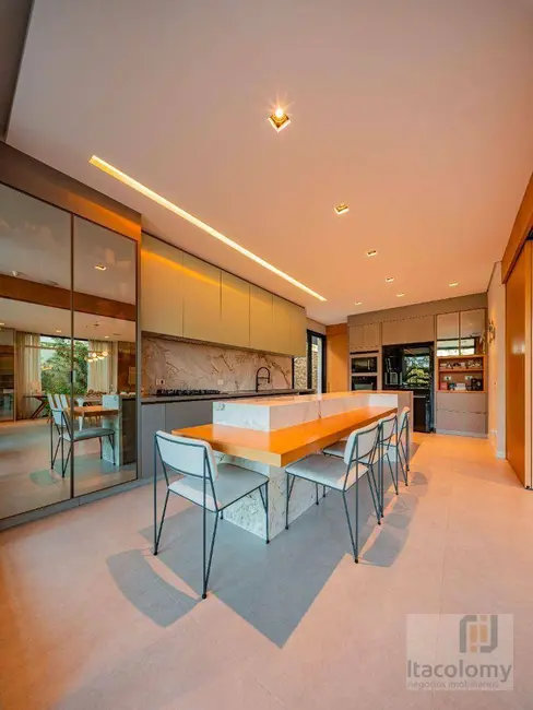 Casa de Condomínio com 4 quartos à venda, 420m2 em Tamboré, Barueri - SP - imagem 4 Foto 4 de Casa de Condomínio com 4 quartos à venda, 420m2 em Tamboré, Barueri - SP