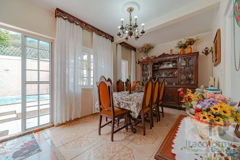 Foto 7 de Casa de Condomínio com 4 quartos à venda, 360m2 em Santana De Parnaiba - SP