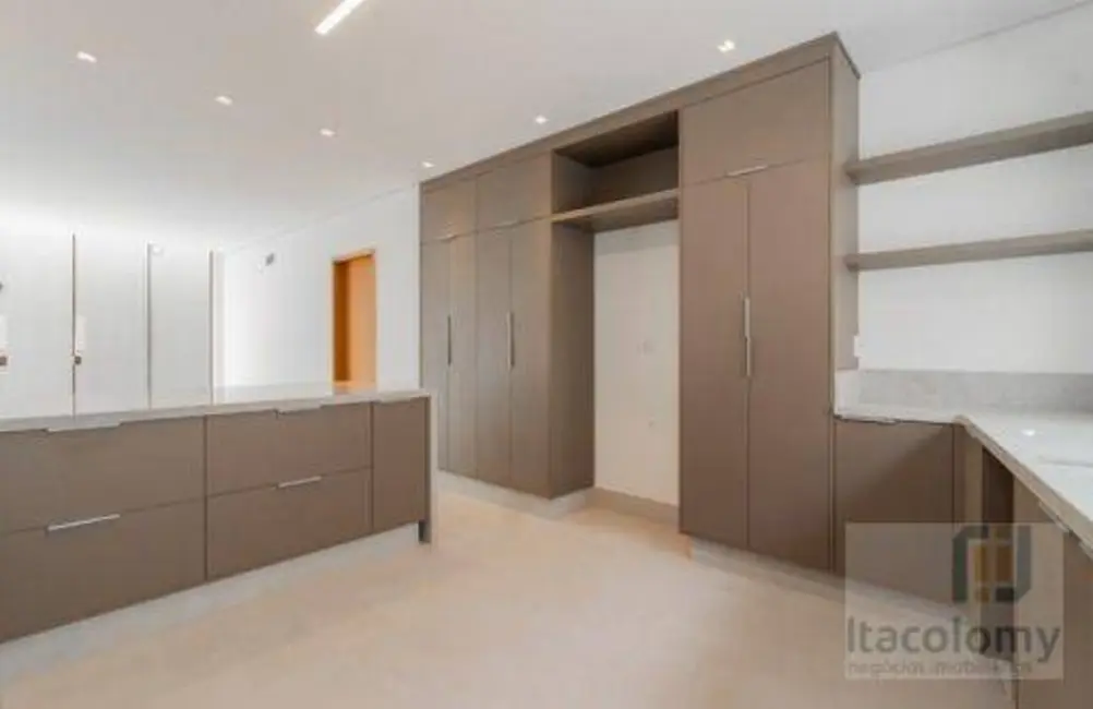 Foto 4 de Casa com 5 quartos à venda, 650m2 em Jardim Guedala, São Paulo - SP