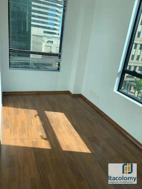 Sala Comercial à venda, 46m2 em Alphaville Industrial, Barueri - SP - imagem 6 Foto 6 de Sala Comercial à venda, 46m2 em Alphaville Industrial, Barueri - SP