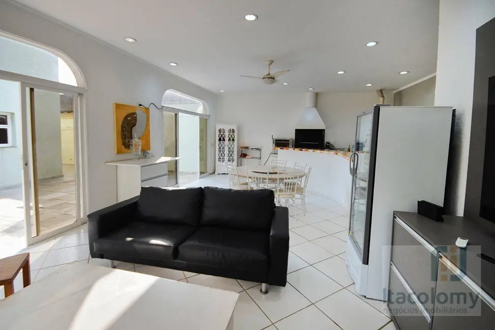 Foto 3 de Casa de Condomínio com 5 quartos à venda, 800m2 em Barueri - SP