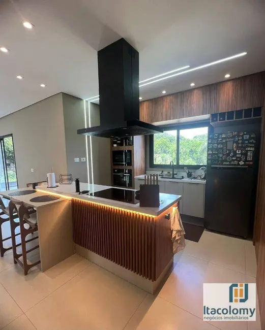 Foto 8 de Casa de Condomínio com 3 quartos à venda, 472m2 em Tarumã, Santana De Parnaiba - SP