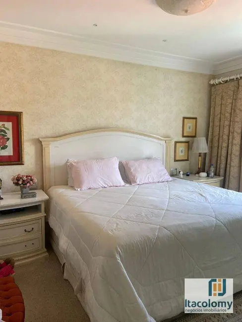 Foto 9 de Casa de Condomínio com 4 quartos à venda, 360m2 em Santana De Parnaiba - SP