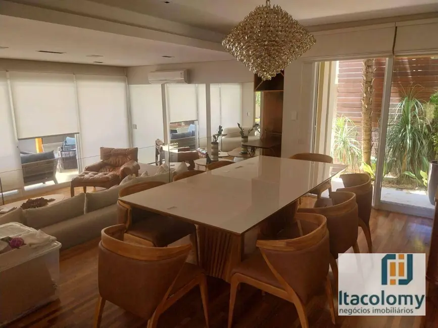 Casa de Condomínio com 5 quartos à venda e para alugar, 560m2 em Barueri - SP - imagem 5 Foto 5 de Casa de Condomínio com 5 quartos à venda e para alugar, 560m2 em Barueri - SP