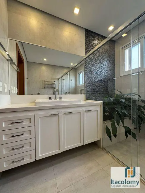 Casa de Condomínio com 3 quartos à venda, 980m2 em Santana De Parnaiba - SP - imagem 8 Foto 8 de Casa de Condomínio com 3 quartos à venda, 980m2 em Santana De Parnaiba - SP