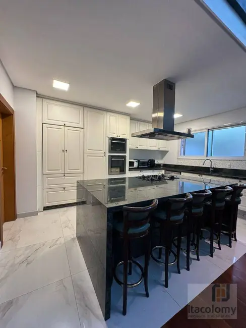 Foto 6 de Casa de Condomínio com 3 quartos à venda, 980m2 em Santana De Parnaiba - SP