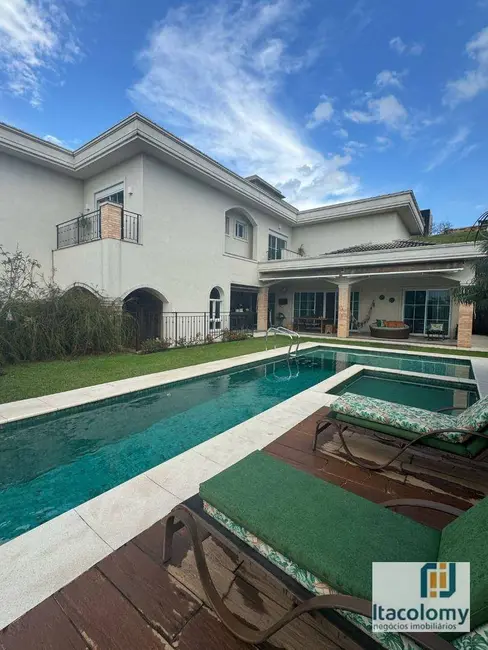 Casa de Condomínio com 3 quartos à venda, 980m2 em Santana De Parnaiba - SP - imagem 2 Foto 2 de Casa de Condomínio com 3 quartos à venda, 980m2 em Santana De Parnaiba - SP