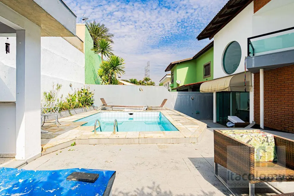 Foto 4 de Casa de Condomínio com 4 quartos à venda e para alugar, 360m2 em Santana De Parnaiba - SP