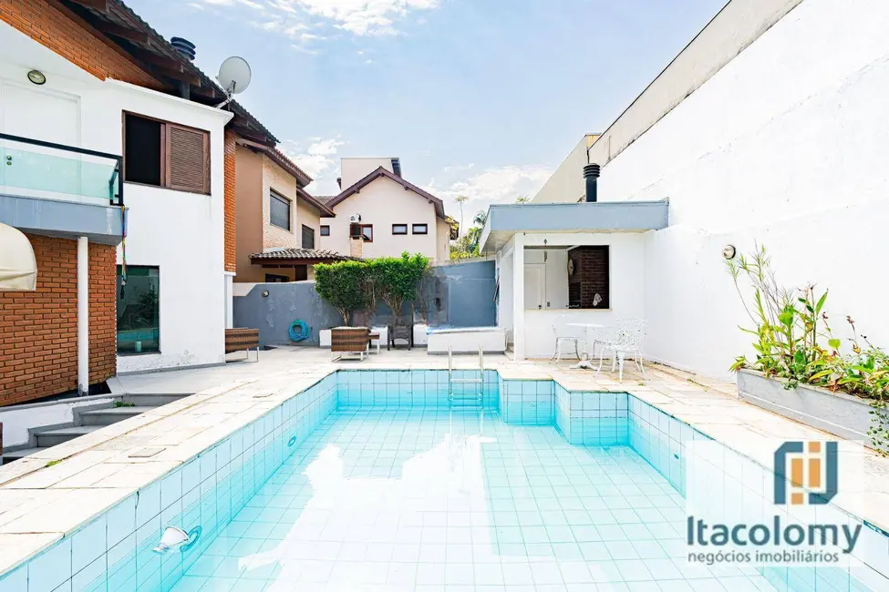 Foto 3 de Casa de Condomínio com 4 quartos à venda e para alugar, 360m2 em Santana De Parnaiba - SP