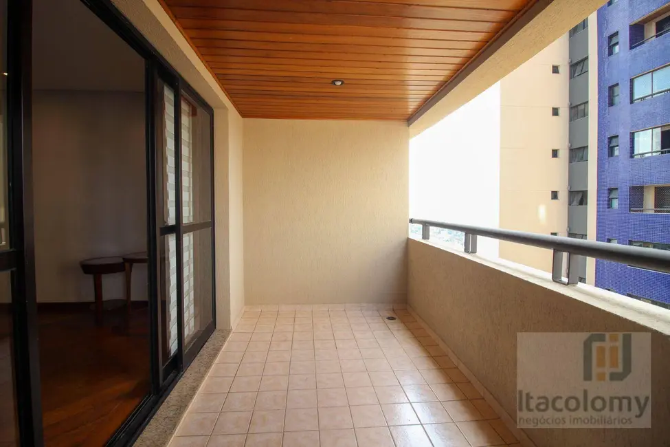 Foto 3 de Apartamento com 4 quartos à venda e para alugar, 154m2 em Alphaville Industrial, Barueri - SP