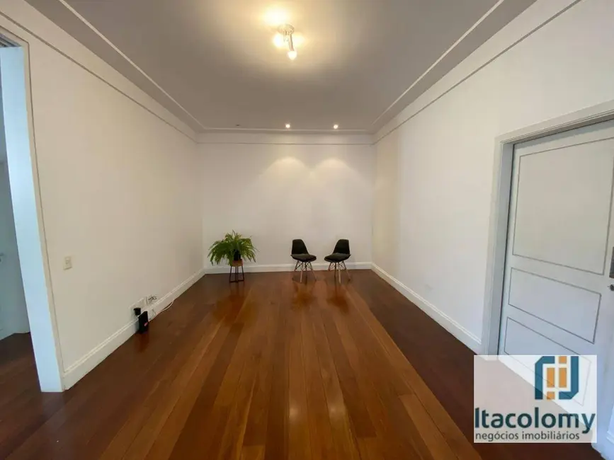 Casa de Condomínio com 3 quartos para alugar, 1300m2 em Santana De Parnaiba - SP - imagem 9 Foto 9 de Casa de Condomínio com 3 quartos para alugar, 1300m2 em Santana De Parnaiba - SP