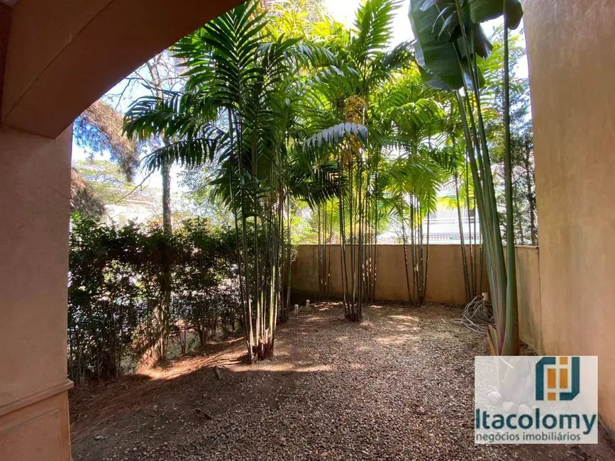 Casa de Condomínio com 3 quartos para alugar, 1300m2 em Santana De Parnaiba - SP - imagem 3 Foto 3 de Casa de Condomínio com 3 quartos para alugar, 1300m2 em Santana De Parnaiba - SP