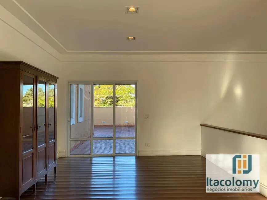 Casa de Condomínio com 3 quartos para alugar, 1300m2 em Santana De Parnaiba - SP - imagem 8 Foto 8 de Casa de Condomínio com 3 quartos para alugar, 1300m2 em Santana De Parnaiba - SP