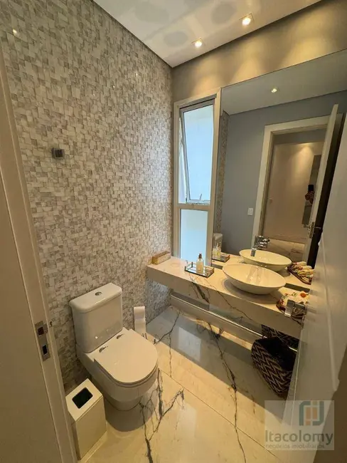 Casa de Condomínio com 4 quartos à venda, 560m2 em Barueri - SP - imagem 8 Foto 8 de Casa de Condomínio com 4 quartos à venda, 560m2 em Barueri - SP