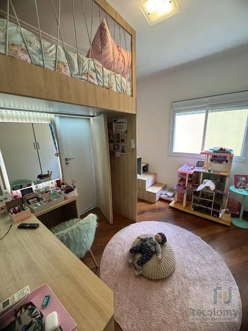 Casa de Condomínio com 3 quartos à venda, 235m2 em Santana De Parnaiba - SP - imagem 9 Foto 9 de Casa de Condomínio com 3 quartos à venda, 235m2 em Santana De Parnaiba - SP