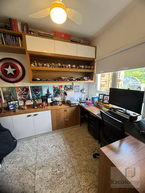 Casa de Condomínio com 3 quartos à venda, 235m2 em Santana De Parnaiba - SP - imagem 6 Foto 6 de Casa de Condomínio com 3 quartos à venda, 235m2 em Santana De Parnaiba - SP