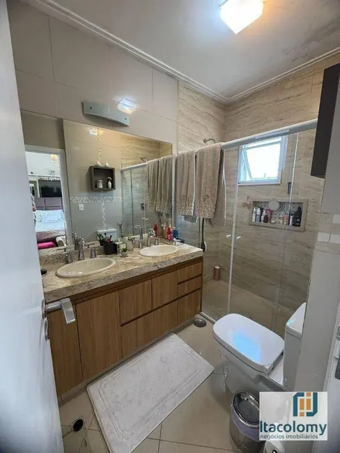 Casa de Condomínio com 3 quartos à venda, 235m2 em Santana De Parnaiba - SP - imagem 8 Foto 8 de Casa de Condomínio com 3 quartos à venda, 235m2 em Santana De Parnaiba - SP