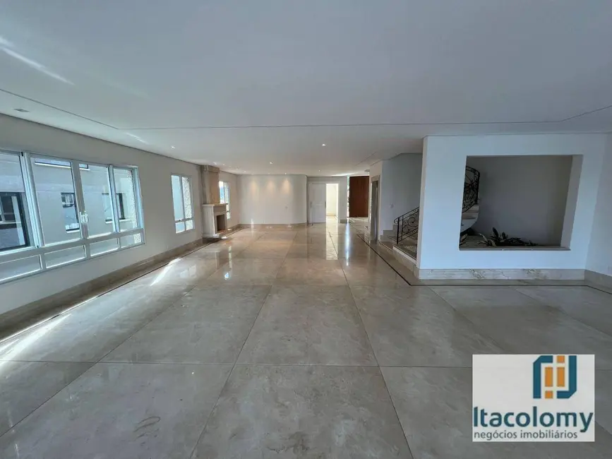 Casa de Condomínio com 7 quartos à venda, 1040m2 em Tamboré, Santana De Parnaiba - SP - imagem 3 Foto 3 de Casa de Condomínio com 7 quartos à venda, 1040m2 em Tamboré, Santana De Parnaiba - SP