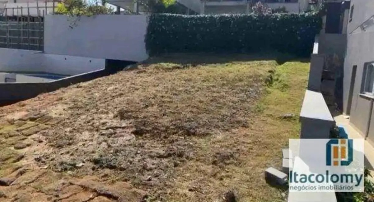 Foto 4 de Terreno / Lote à venda, 373m2 em Santana De Parnaiba - SP