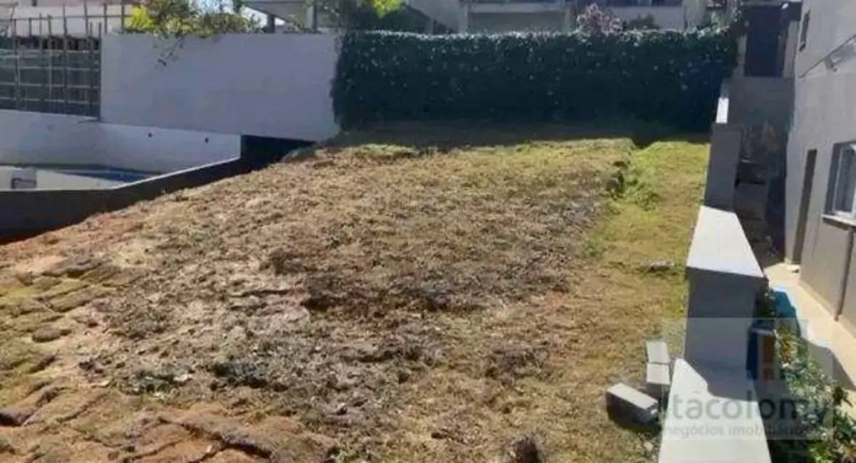 Foto 4 de Terreno / Lote à venda, 373m2 em Santana De Parnaiba - SP